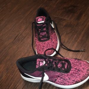 Women’s niki shoes